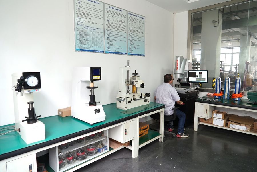 Dynamic Corporation Limited linia produkcyjna producenta